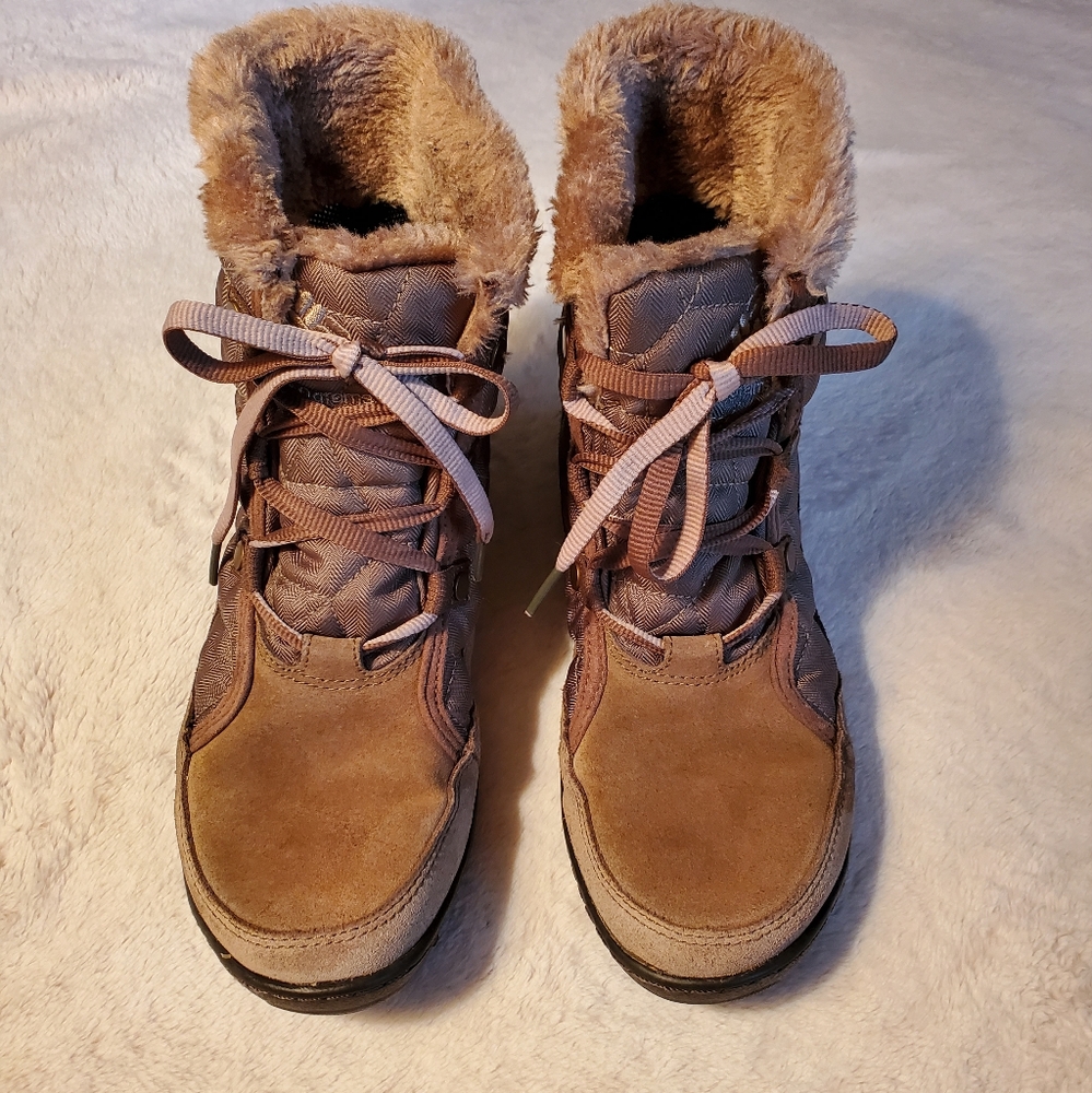 Columbia Omni-Tech 200 Grams Waterproof Women's Boots